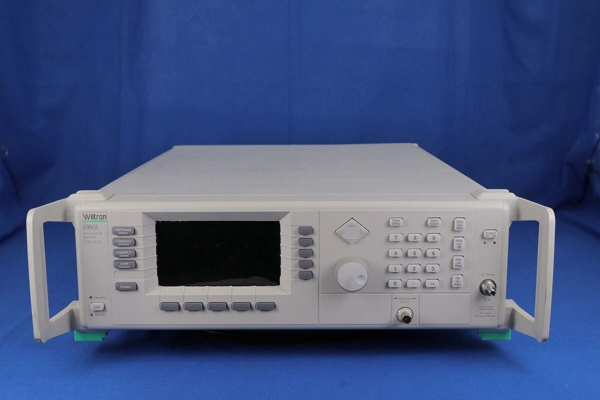 Wiltron 69063A Signal Generator 2~40GHz, opt 11(0.1 Hz frequency )/ 16/2B