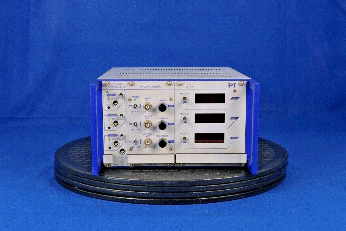 PI E-501 Piezo AMP E-501.00/ S-330.4SL PZT-SERVO CONTROLLER