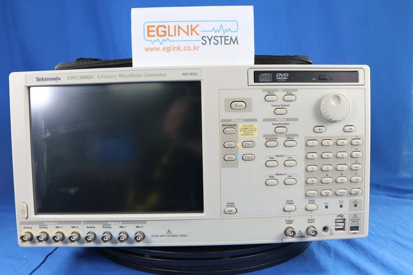 Tektronix AWG5002C AWG Arbitrary Waveform Generator, 0.6 GS/s 14 Bit 2 Ch opt 01
