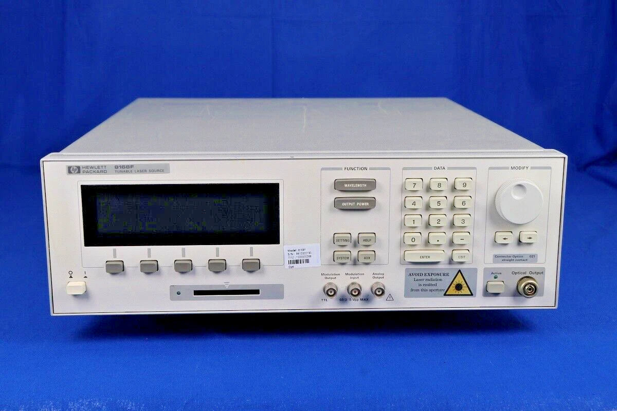 HP 8168F Laser Source Tunable opt 021(straight contact)
