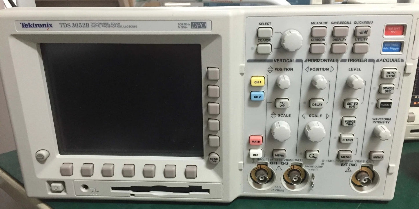 Tektronix TDS3052 Oscilloscope Digital
