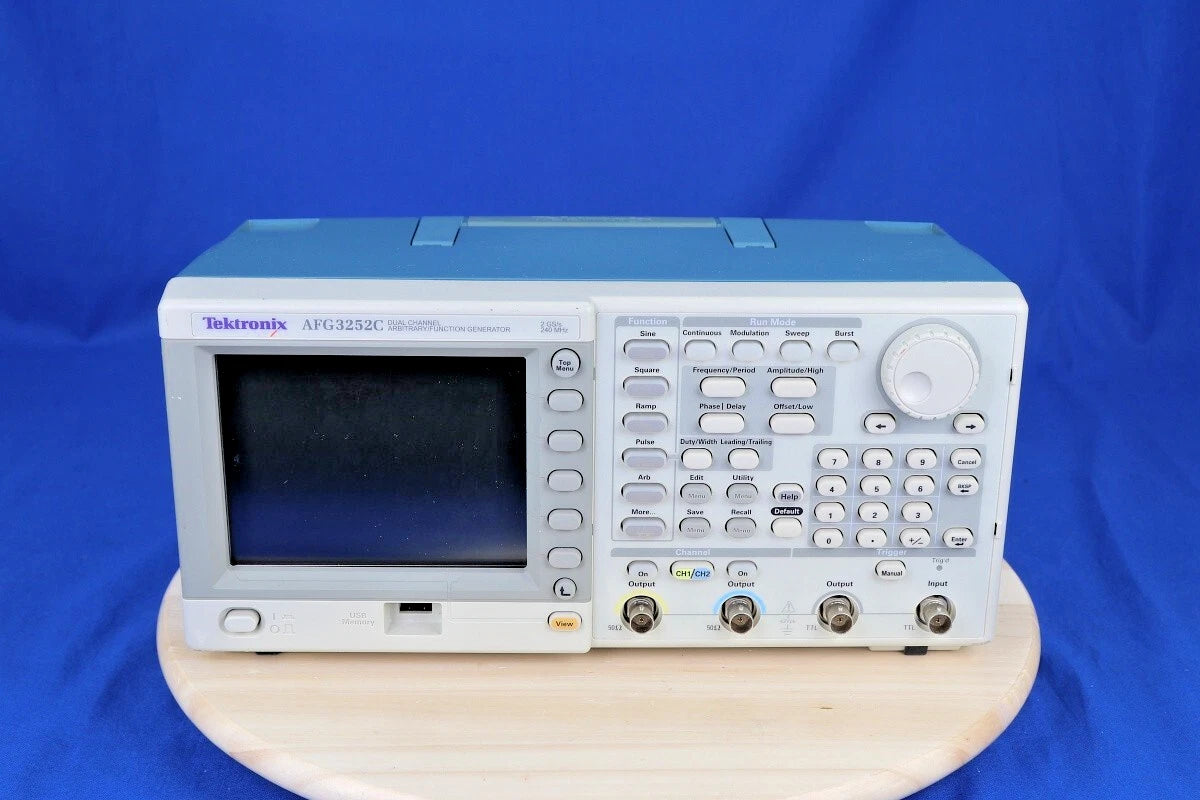 Tektonix AFG3252C Function Generator 240MHz, 2CH Arbitrary/Function Generator