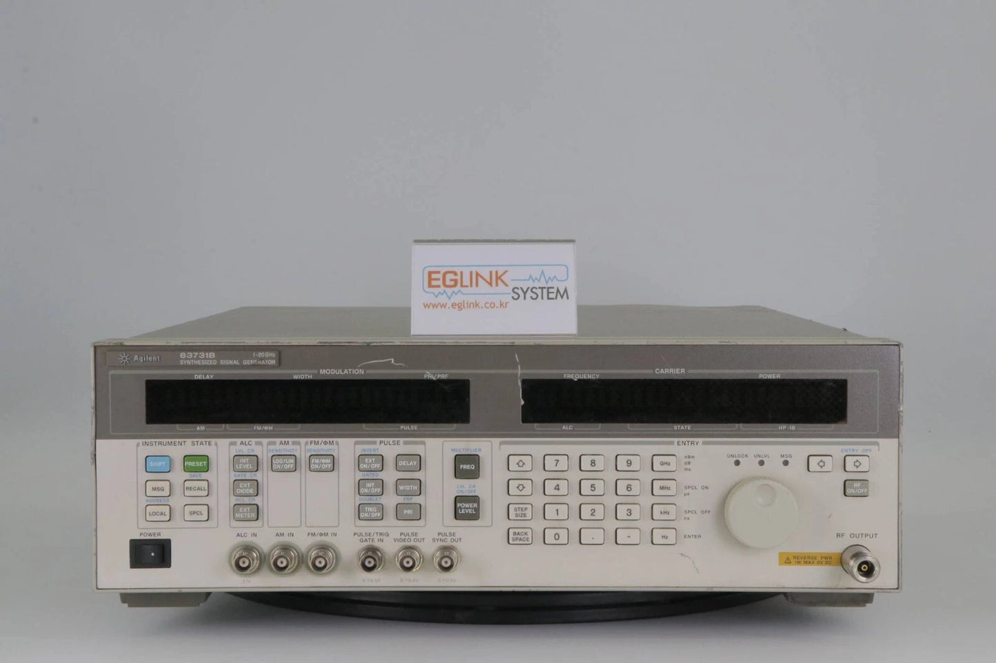 Agilent 83731B Signal Generator Sweep 1GHz to 20GHz, opt 1E1/1E5/1E8