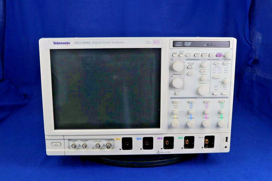 Tektronix DSA70404 Oscilloscope Digital WinXP, 5XL/ MTH/ ST/ USB/ RTE/ JA3/ PTD
