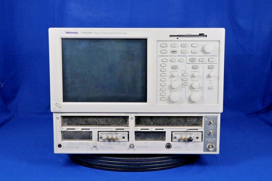 Tektronix TDS8200 DCA mainframe only, Win XP