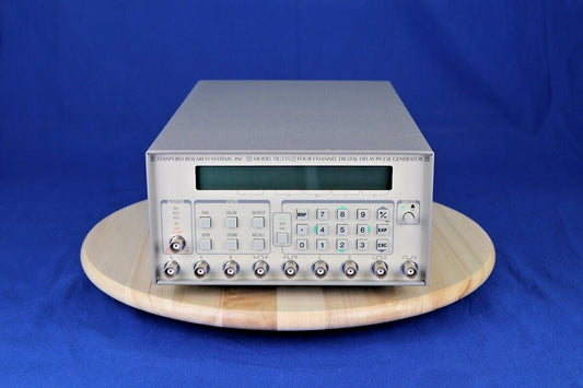 SRS DG535 Pulse Generator Delay Four independent delay channels, opt 01(GPIB)