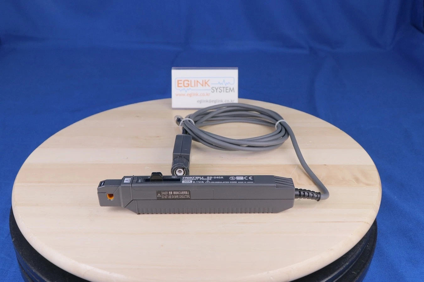 Iwatsu SS-240A with PS-26 Probe Current DC-50MHz, Max. 30Arms/50Apeak, PS-26