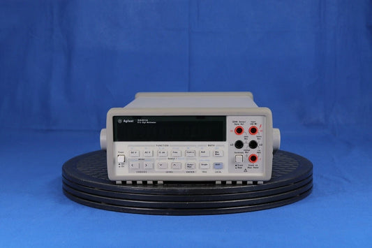 Agilent 34401A DMM 6 1/2 digits, Agilent label and old style case