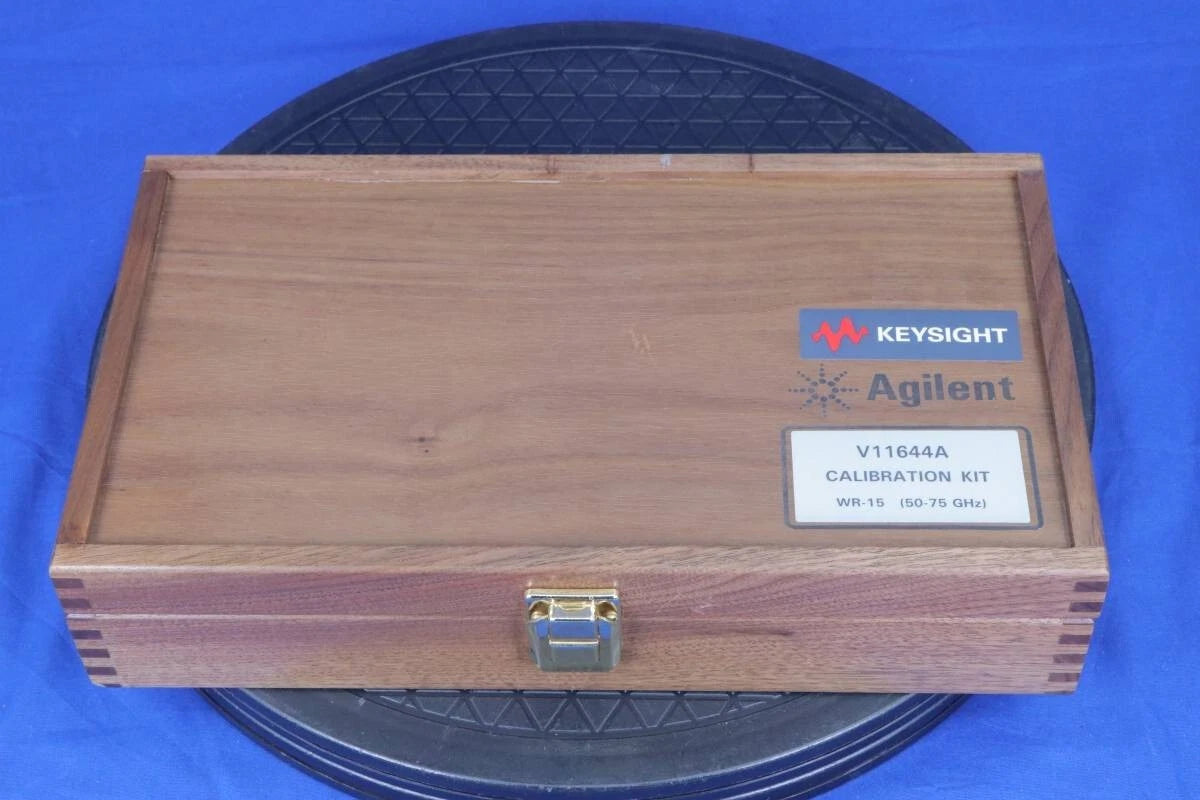Keysight V11644A(WR-15) Calibration Kit Mechanical Calibration Kit, 50 to 75 GHz