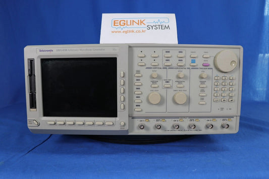 Tektronix AWG430 AWG maximum 200 MS/s, 4 M word/ch waveform memory 16-bits DAC