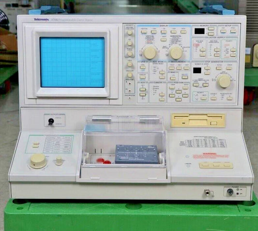 Tektronix 370B Curve Tracer with plastic protect cover