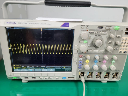 Tektronix MDO4104C Oscilloscope Digital Mixed Domain