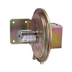 Series 1640 Floating Contact Null Switch for High and Low Actuation